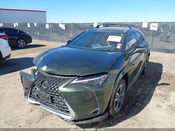 JTHP9JBH3R2077832 2024 LEXUS UX - Image 2