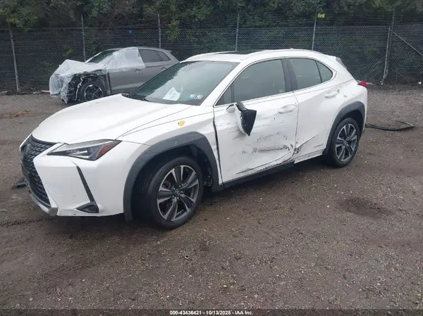 JTHP9JBH4L2025147 2020 LEXUS UX - Image 2