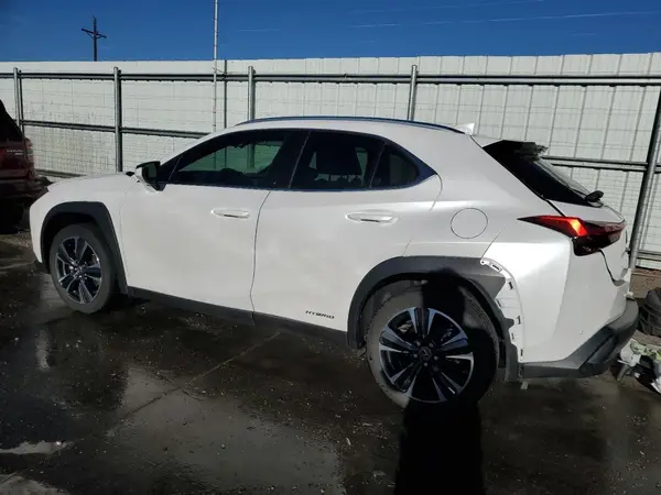 JTHP9JBH4M2038336 2021 LEXUS UX - Image 2