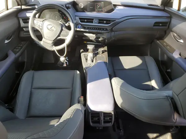 JTHP9JBH4M2047344 2021 LEXUS UX - Image 8