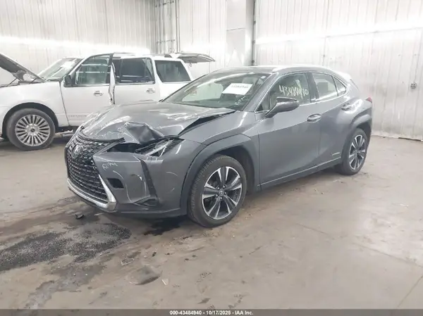 JTHP9JBH5L2027411 2020 LEXUS UX - Image 2