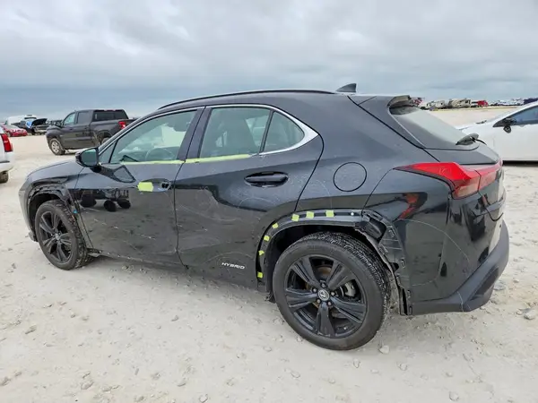 JTHP9JBH5M2048096 2021 LEXUS UX - Image 2