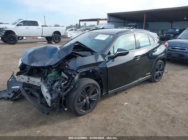 JTHP9JBH5M2048678 2021 LEXUS UX - Image 2
