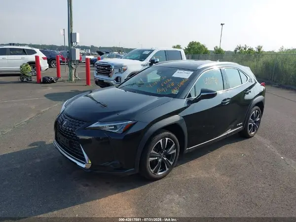 JTHP9JBH5M2053329 2021 LEXUS UX - Image 2