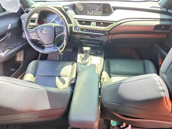 JTHP9JBH5M2053590 2021 LEXUS UX - Image 8