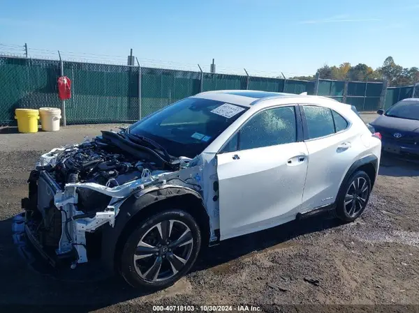 JTHP9JBH5M2053797 2021 LEXUS UX - Image 2