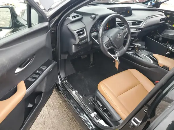 JTHP9JBH5M2053847 2021 LEXUS UX - Image 8