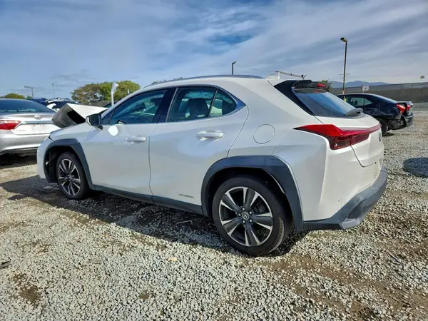 JTHP9JBH6L2032374 2020 LEXUS UX - Image 2