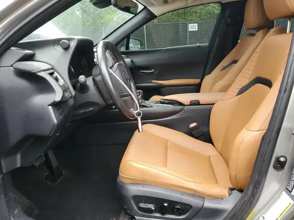 2021 LEXUS UX auction photo 7