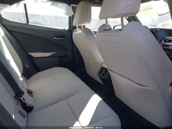 JTHP9JBH7L2034442 2020 LEXUS UX - Image 8