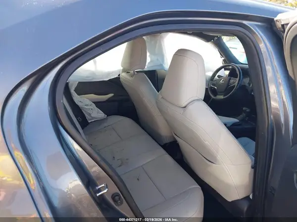 JTHP9JBH7M2042137 2021 LEXUS UX - Image 8
