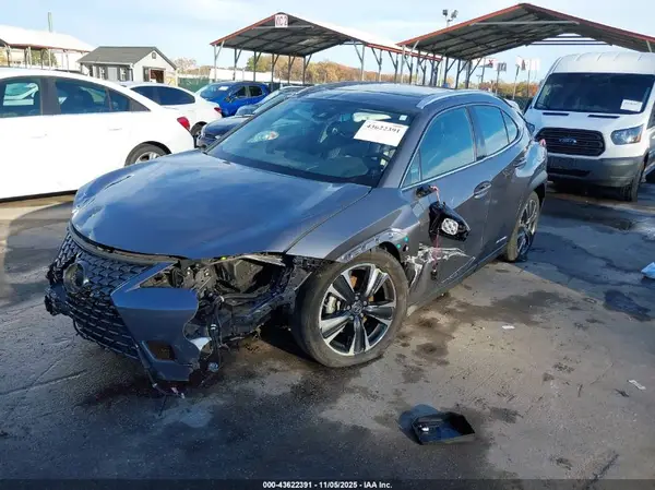 JTHP9JBH7M2044065 2021 LEXUS UX - Image 2