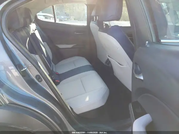 JTHP9JBH7M2044065 2021 LEXUS UX - Image 8