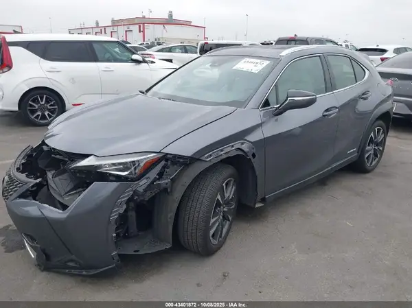 JTHP9JBH8L2021733 2020 LEXUS UX - Image 2