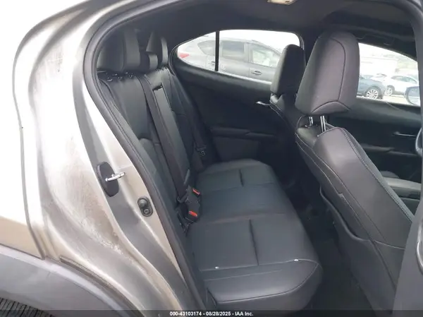 JTHP9JBH8L2023644 2020 LEXUS UX - Image 8