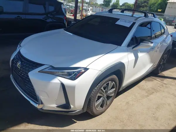 JTHP9JBH8L2033378 2020 LEXUS UX - Image 2