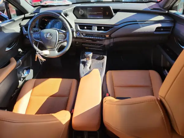 JTHP9JBH8M2039165 2021 LEXUS UX - Image 8