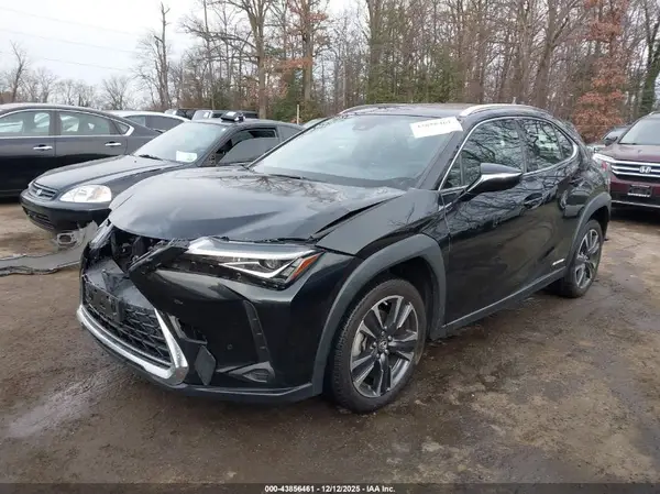 JTHP9JBH8M2040302 2021 LEXUS UX - Image 2