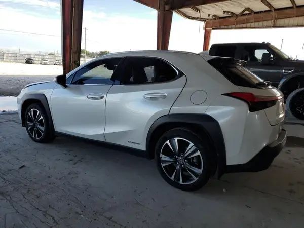 JTHP9JBH8M2054250 2021 LEXUS UX - Image 2