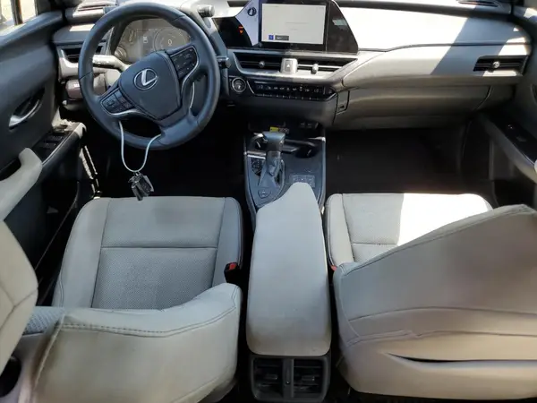 JTHP9JBH8P2069660 2023 LEXUS UX - Image 8