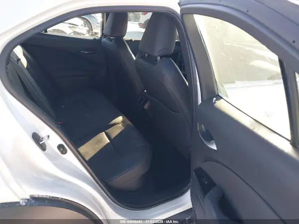 JTHP9JBH9L2033003 2020 LEXUS UX - Image 8