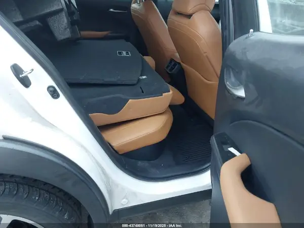 JTHP9JBH9L2036256 2020 LEXUS UX - Image 8