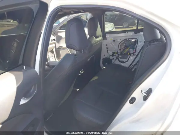JTHP9JBH9M2051101 2021 LEXUS UX - Image 8