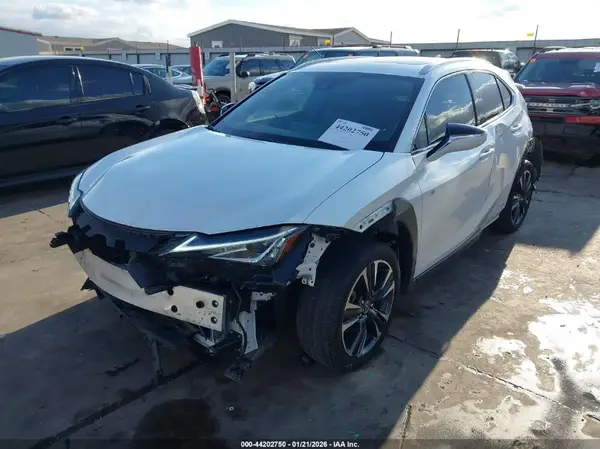 JTHP9JBH9M2053995 2021 LEXUS UX - Image 2