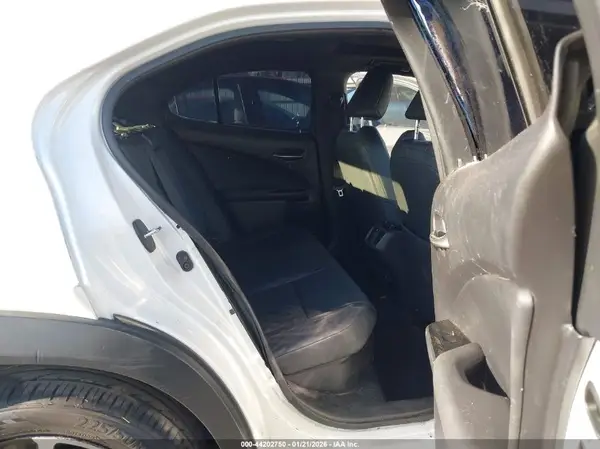 JTHP9JBH9M2053995 2021 LEXUS UX - Image 8