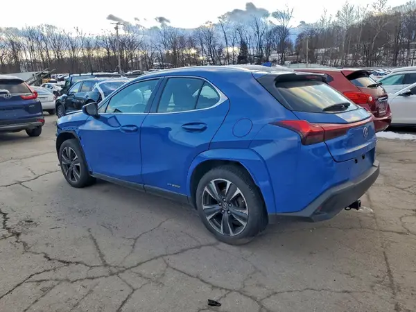 JTHP9JBH9N2061757 2022 LEXUS UX - Image 2