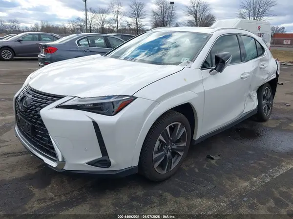 JTHP9JBH9P2067495 2023 LEXUS UX - Image 2