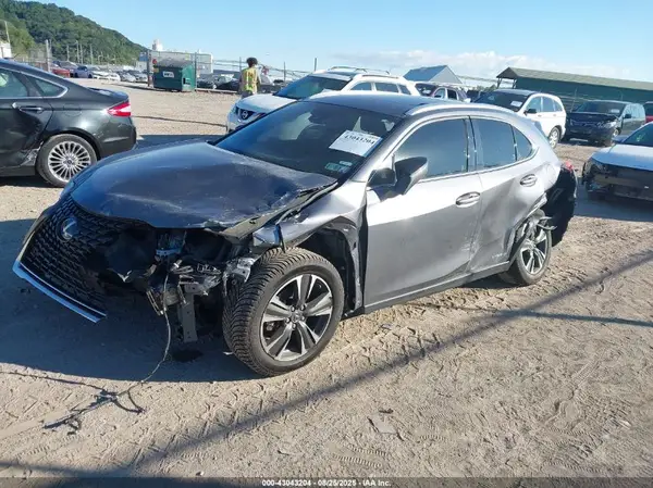 JTHP9JBHXL2020941 2020 LEXUS UX - Image 2