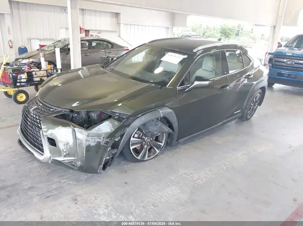 JTHP9JBHXL2027551 2020 LEXUS UX - Image 2