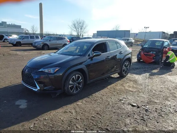 JTHP9JBHXM2038437 2021 LEXUS UX - Image 2