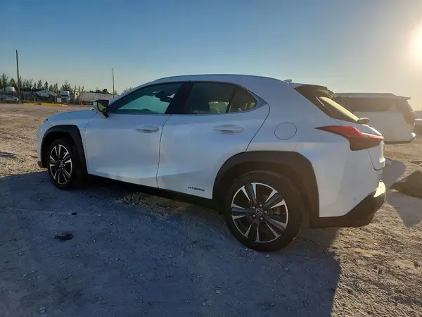JTHP9JBHXM2045761 2021 LEXUS UX - Image 2