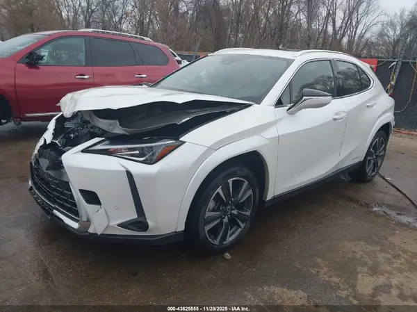 JTHP9JBHXN2058642 2022 LEXUS UX - Image 2