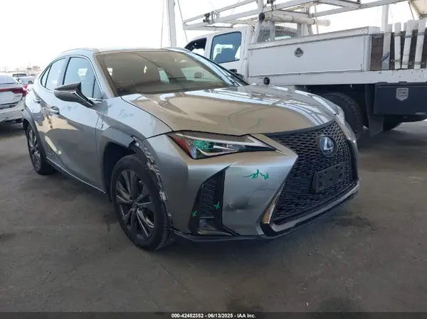 JTHR9JBH3L2021034 2020 LEXUS UX - Image 1