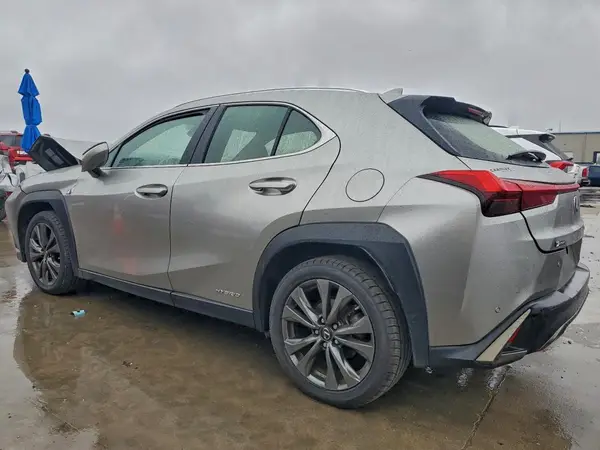 JTHR9JBH3L2024810 2020 LEXUS UX - Image 2