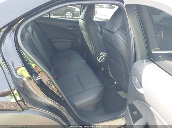 JTHR9JBH4M2040807 2021 LEXUS UX - Image 8