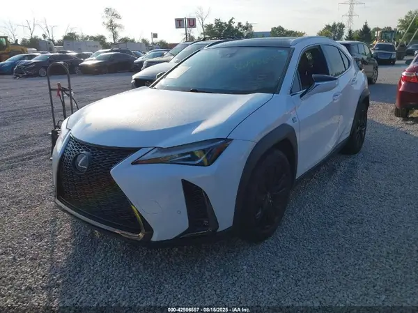 JTHR9JBH9L2024942 2020 LEXUS UX - Image 2