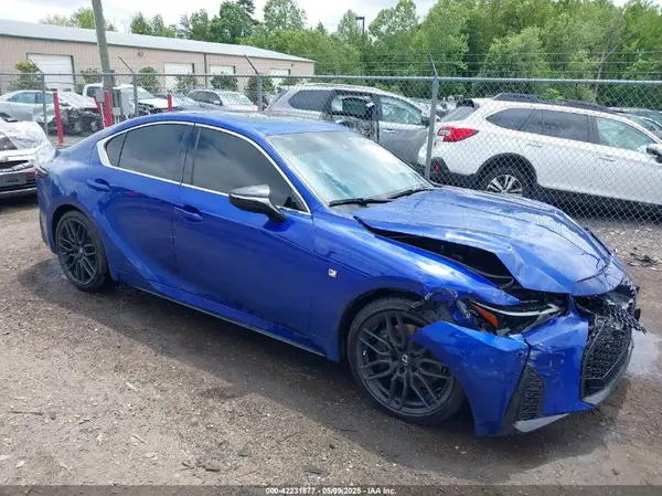 JTHSZ1B27N5052558 2022 LEXUS IS - Image 1