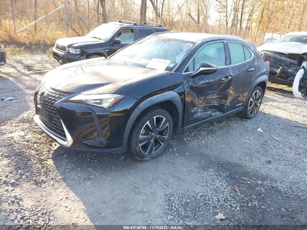 JTHU9JBH0K2019055 2019 LEXUS UX - Image 2