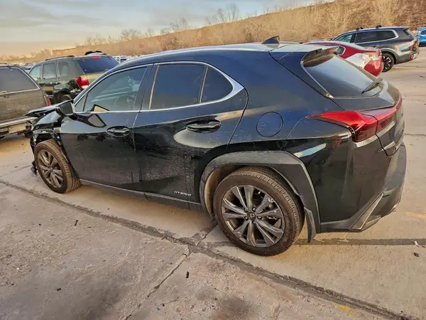JTHU9JBH1K2012762 2019 LEXUS UX - Image 2