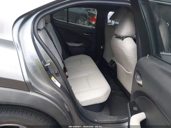 JTHU9JBH1K2016598 2019 LEXUS UX - Image 8
