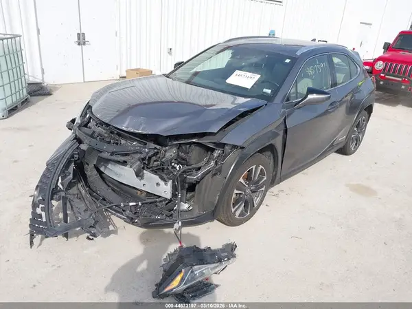 JTHU9JBH2K2001561 2019 LEXUS UX - Image 2