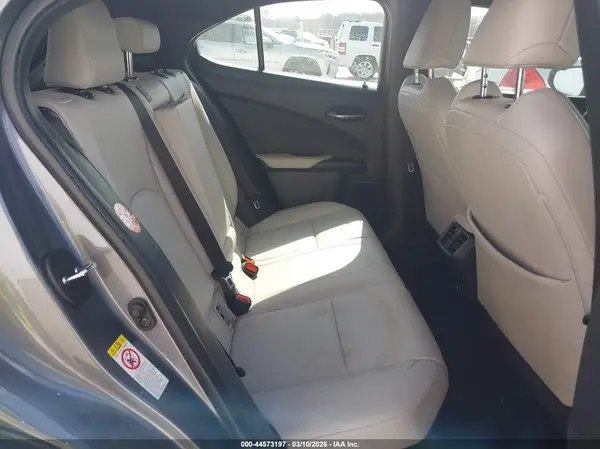 JTHU9JBH2K2001561 2019 LEXUS UX - Image 8