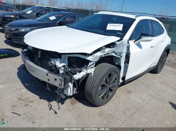 JTHU9JBH2K2011457 2019 LEXUS UX - Image 2