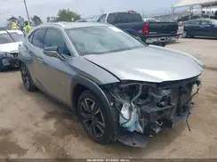 JTHU9JBH2K2015279 2019 LEXUS UX
