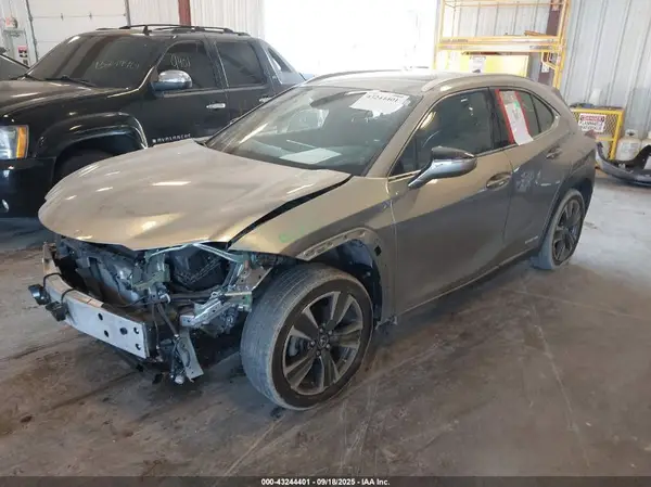 JTHU9JBH2K2015427 2019 LEXUS UX - Image 2