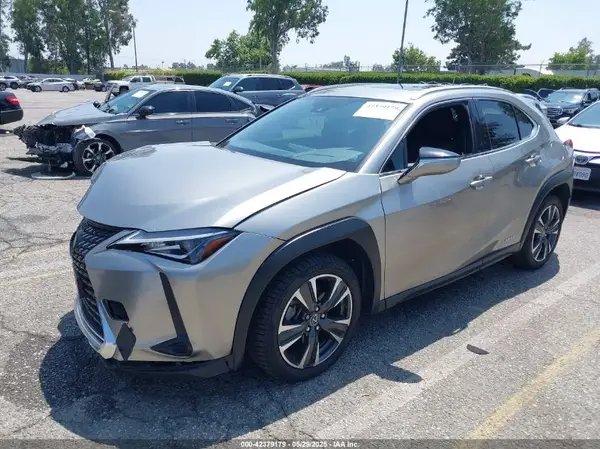 JTHU9JBH2K2018053 2019 LEXUS UX - Image 2